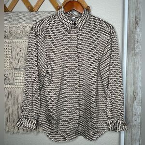 SHEIN Black and White Geometric Blouse (XS)